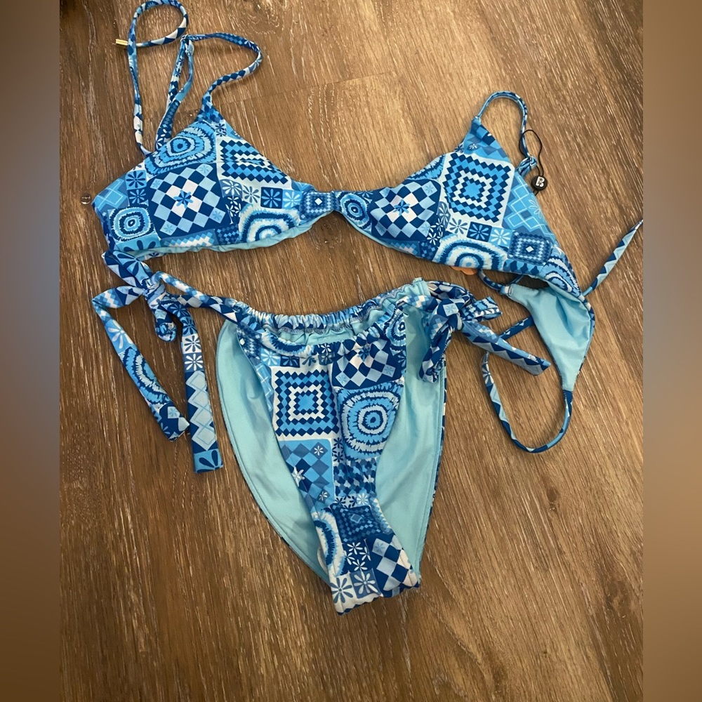Blackbough Bikini
